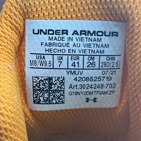 Curry Flow 9 Sesame Street Big Bird, men’s size 8.5, Good condition - Picture 5 of 6